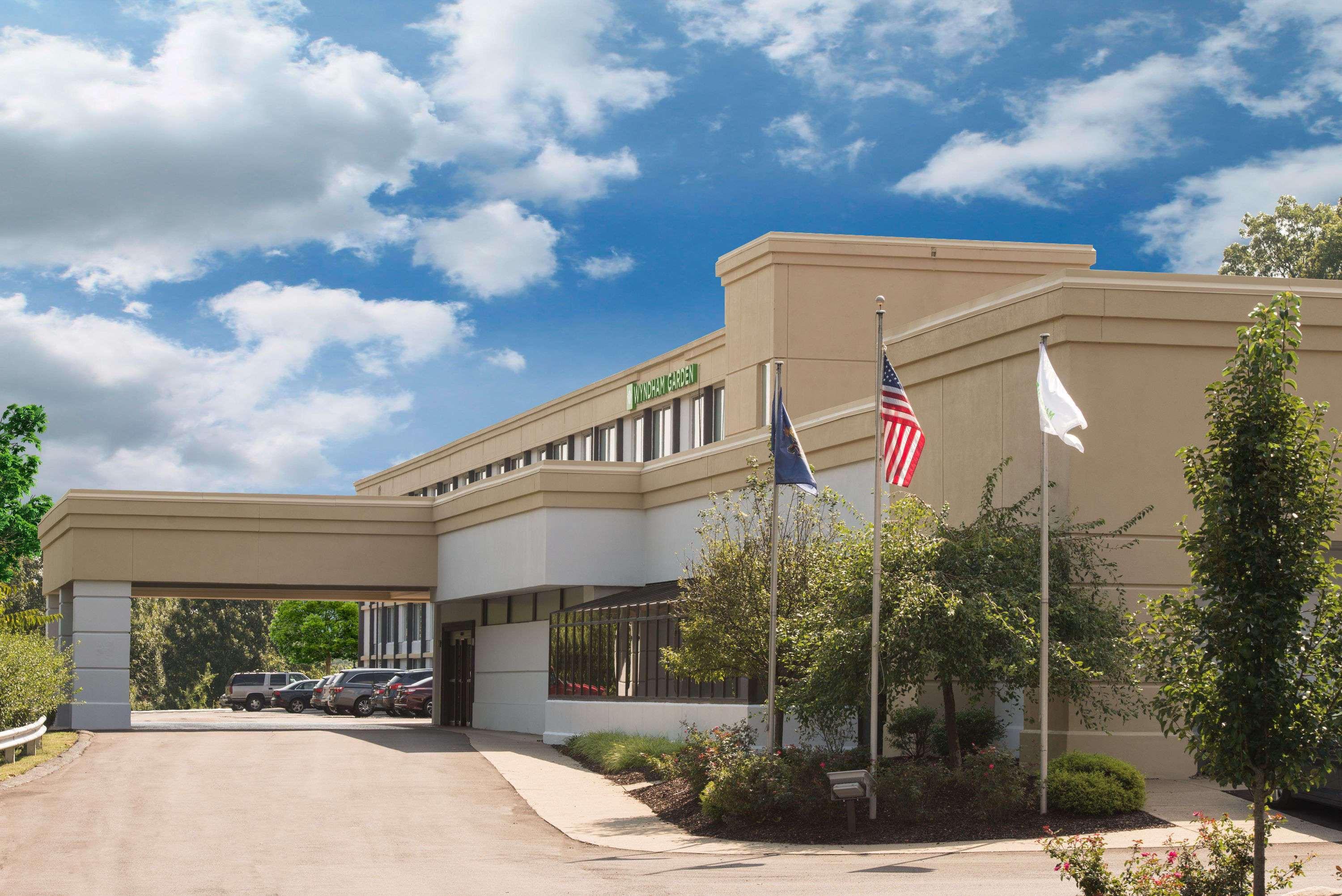 Wyndham Garden Inn Pittsburgh Airport Robinson Township Exteriör bild