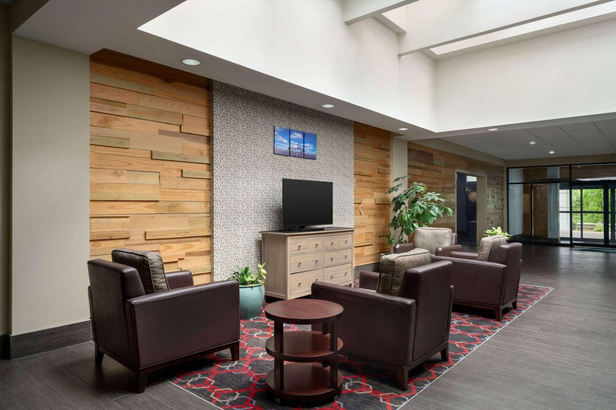 Wyndham Garden Inn Pittsburgh Airport Robinson Township Exteriör bild
